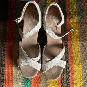 Toms sandal wedges